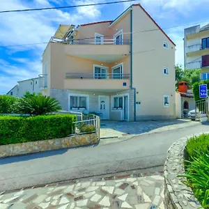 Apartman Jela Horvátország